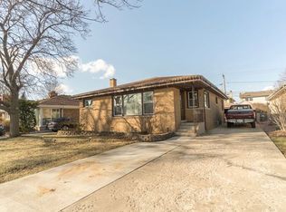 1600 Oakton St, Park Ridge, IL 60068