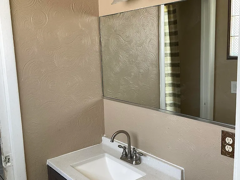 1490 Port Malabar Blvd NE — Photo 17