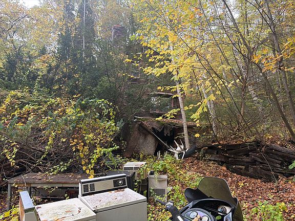2nd image of 1609 Southampton Rd