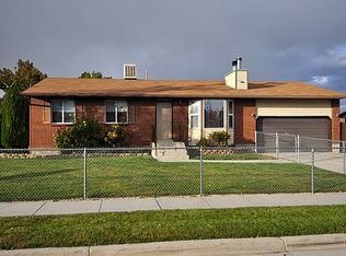 5292 W Saguaro Dr, West Jordan, UT 84081