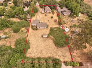 5081 Volkerts Rd, Sebastopol, CA 95472