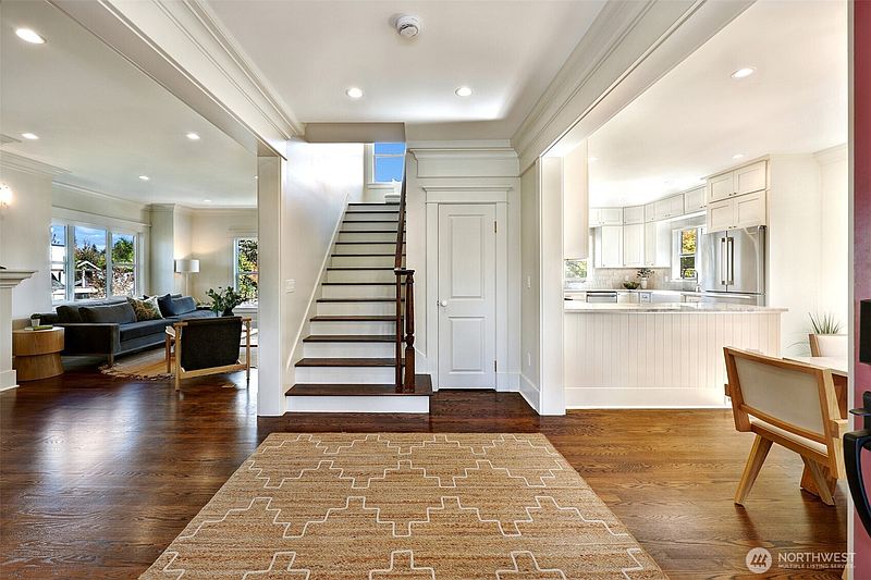 3rd image of 4106 Burke Avenue N