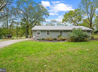 9377 Hickory Rd, New Park, PA 17352