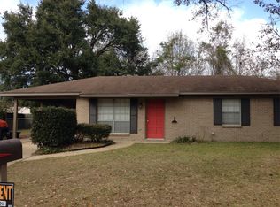 210 Tomek Ct, Ocean Springs, MS 39564