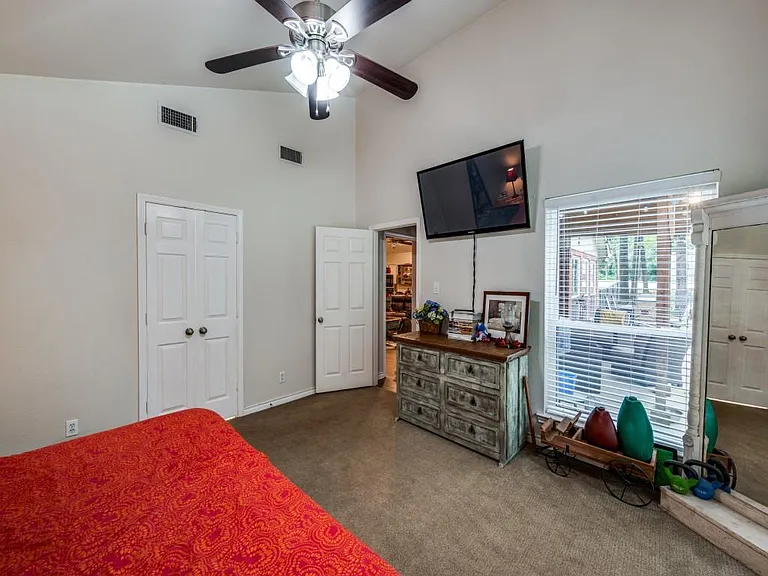 116 Cayuga Trl — Photo 17
