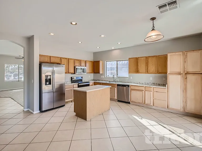 5030 W Glass Ln — Photo 11
