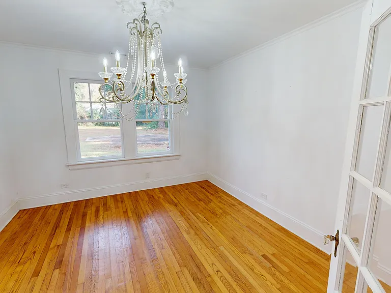 608 N Jackson St — Photo 8