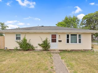 800 Juniper Dr, Rantoul, IL 61866