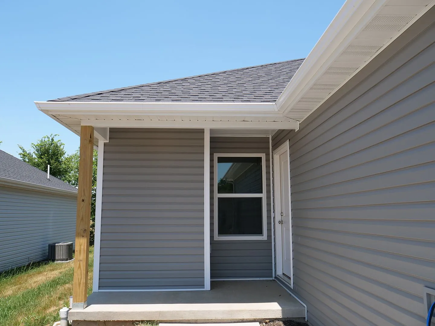 3 bedroom duplex Aurora, MO — Photo 3