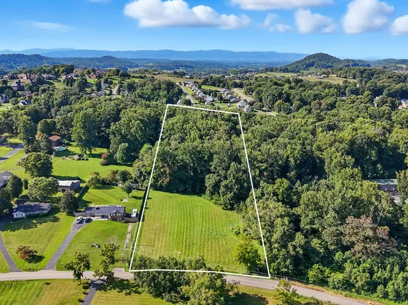 Boonesboro Rd, Johnson City, TN 37615