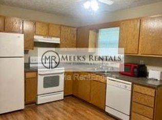 136 Mount Vernon Ln, Hurricane, WV 25526