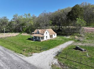 4852 Old 60 Dr, Seneca, MO 64865