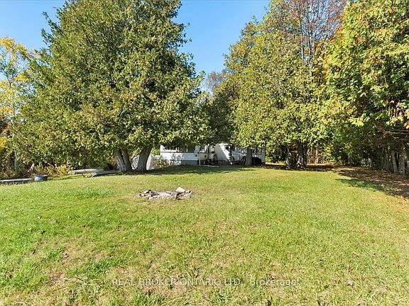5th image of 430 Lake Rd