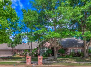 3217 Walnut Rd, Norman, OK 73072
