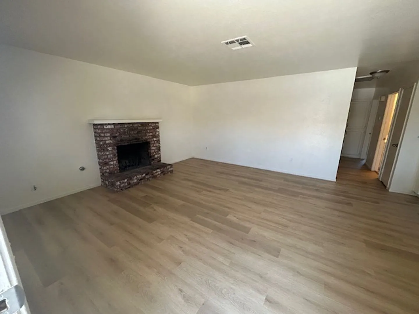 2147, 2149 S. Divisadero (NEW) — Photo 2