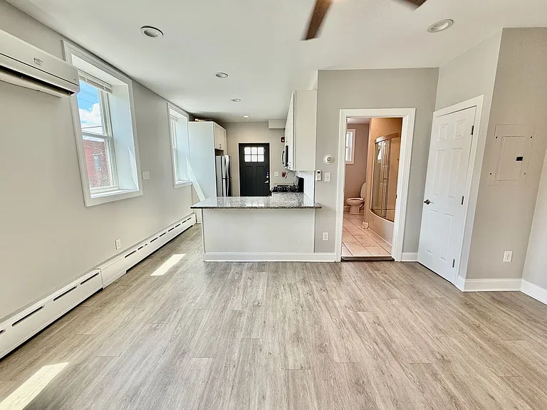 2240 S 11th St — Photo 10