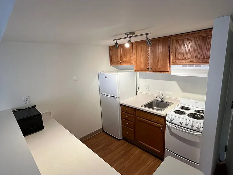 Sycamore Place Apartments — Photo 35