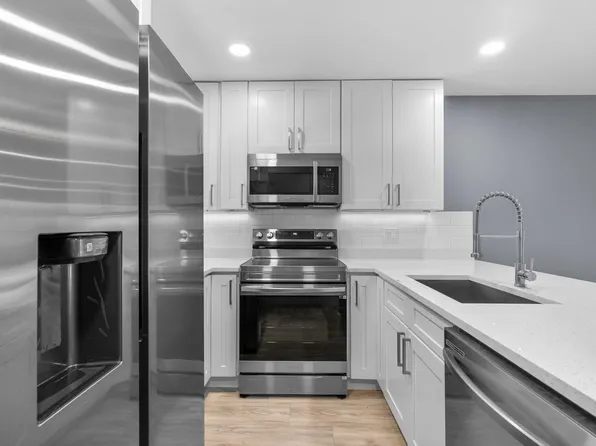 39132 County Road 54, Zephyrhills, FL