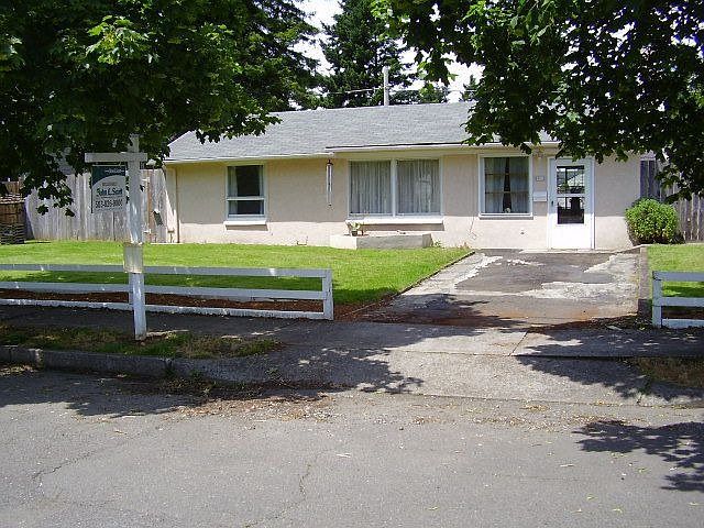 8915 NE Sacramento