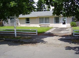 8915 NE Sacramento St, Portland, OR 97220