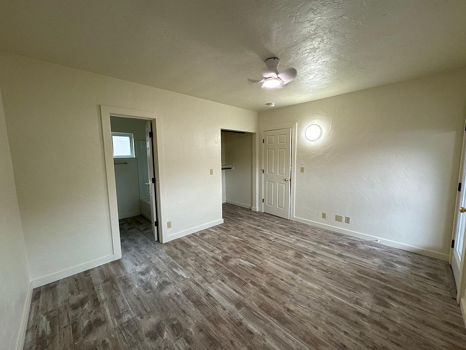 53 W Center St #A, Rio Dell, CA 95562 | Zillow