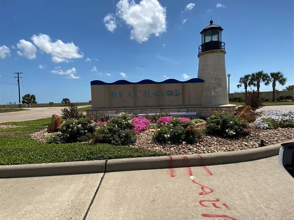 3251 Camp Hulen Dr, Palacios, TX 77465