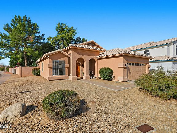 3rd image of 1101 W DAVIS Road