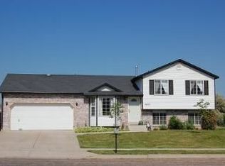 5871 S 4075 W, Roy, UT 84067