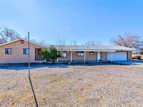 4491 Smoketree Rd, Phelan, CA 92371