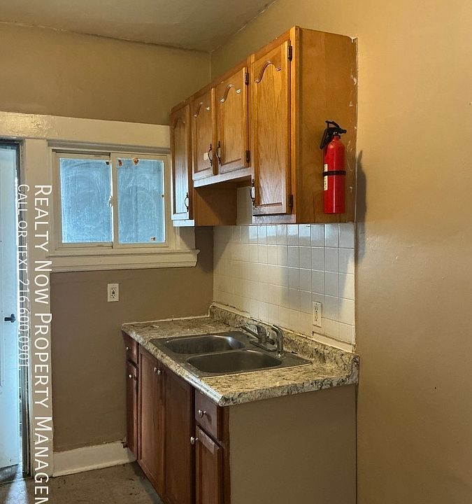 1st image of 8901 Saint Clair Ave #3