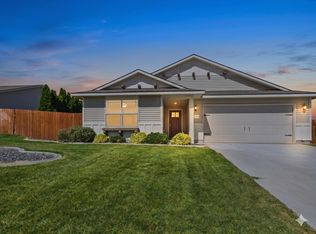 5914 Mandra Ln, Pasco, WA 99301