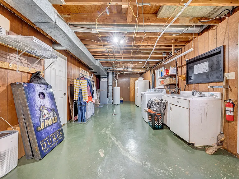 621 Aragona Dr — Photo 57