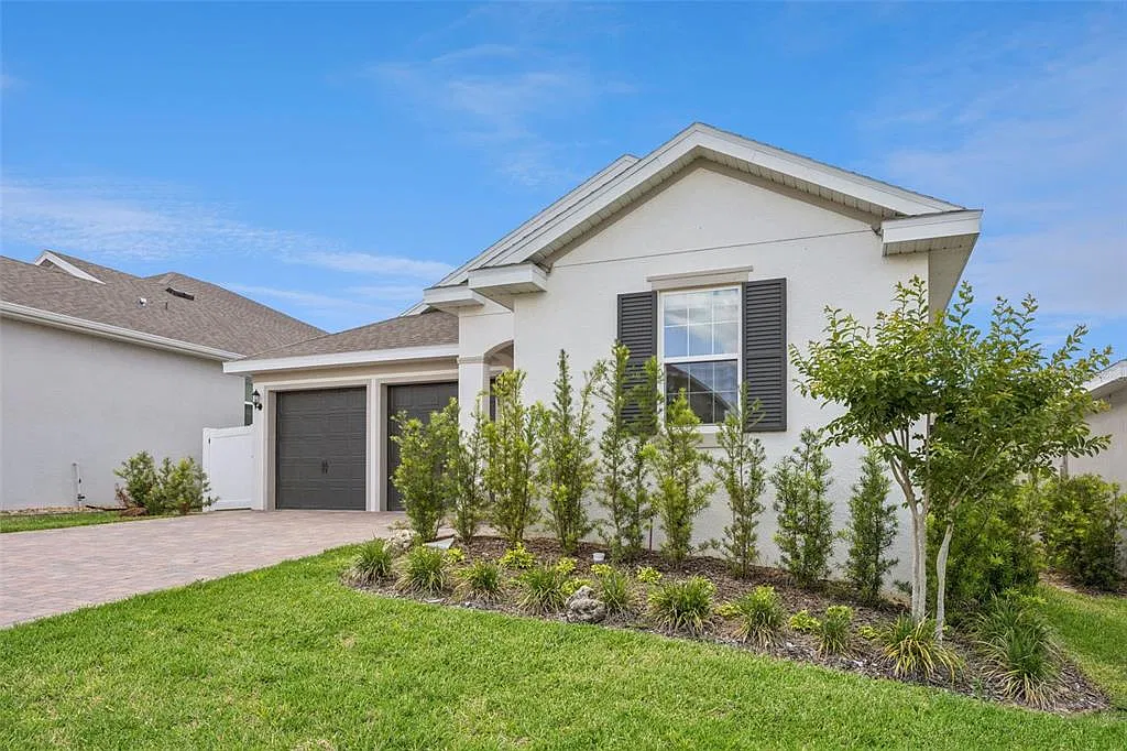 4 bed, 3.0 bath, 2240 sqft, $3,500 — Photo 4