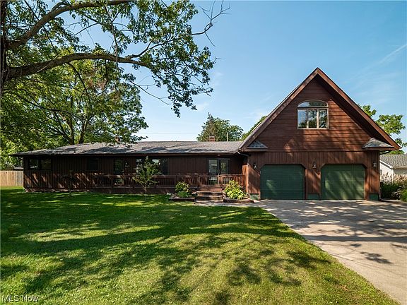 2nd image of 840 Lakewood Beach Dr