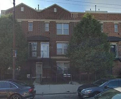 1st image of 740 S Kedzie Ave #1