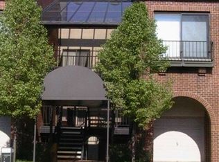 10 Lawrence Ct, Teaneck, NJ 07666