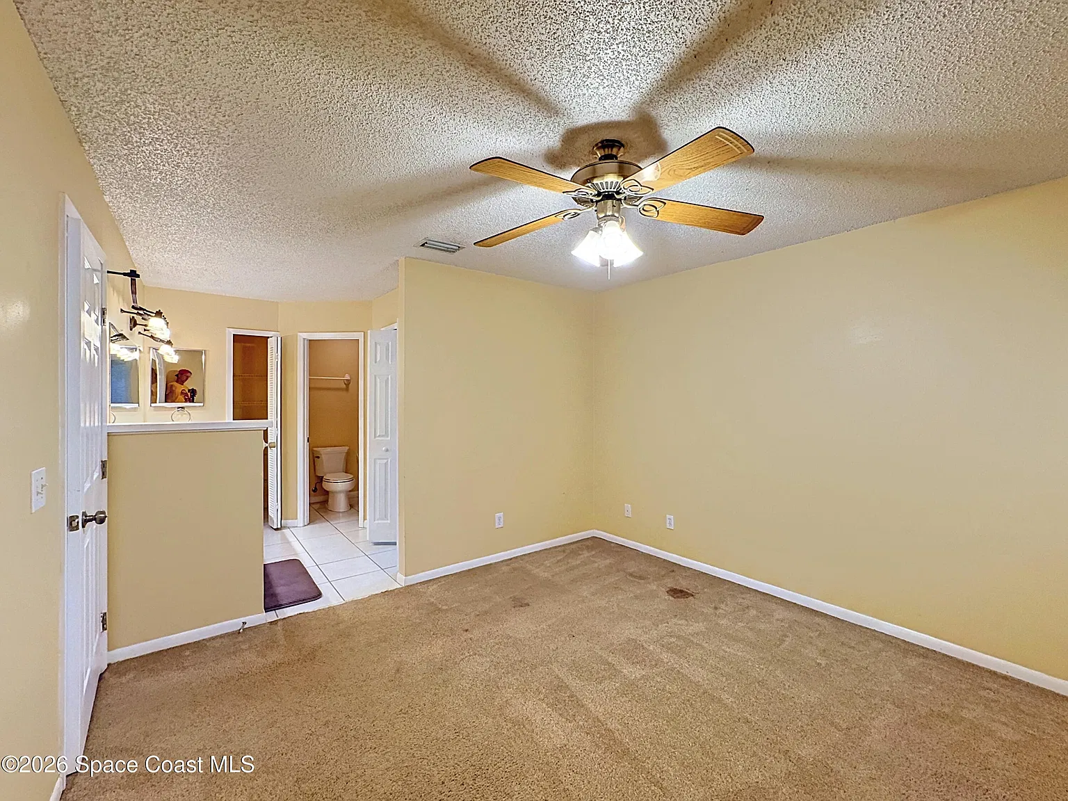 3 bed, 2.5 bath, 1391 sqft, $2,000 — Photo 4