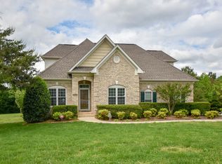 130 Rolling Barley Ct, Stokesdale, NC 27357