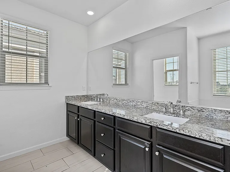 7514 Clear Lake Aly — Photo 11