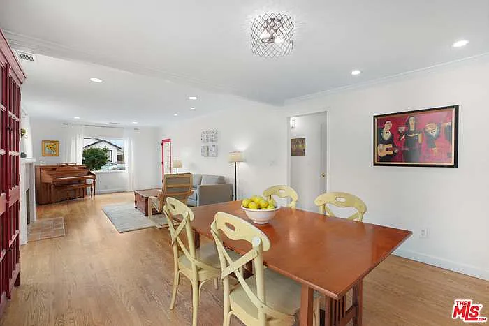 6322 S Harcourt Ave — Photo 7