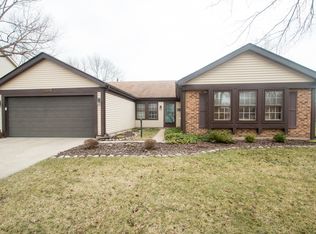 2145 Langford Ln, Wheaton, IL 60189