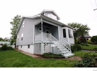 5138 Heege Rd, Saint Louis, MO 63123