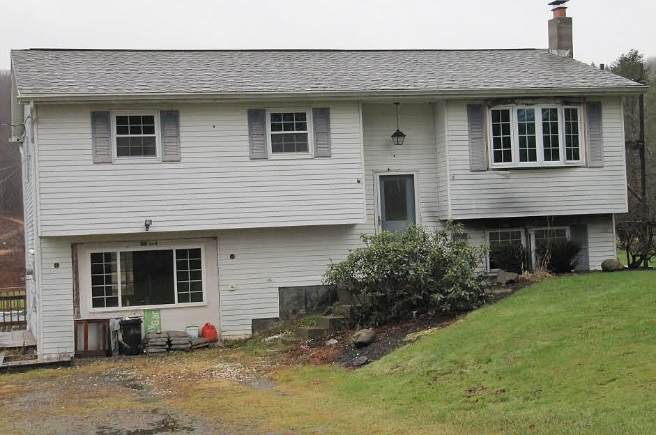 2nd image of 399 Caldwell Hill Rd