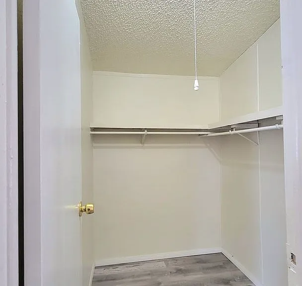 6720 Conestoga Pkwy — Photo 21