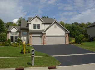 5400 Mourning Dove Cir, Richmond, IL 60071