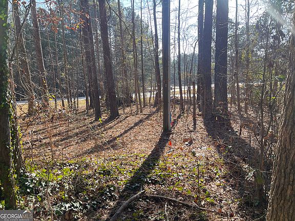 5th image of 1811 McNutt Creek Rd