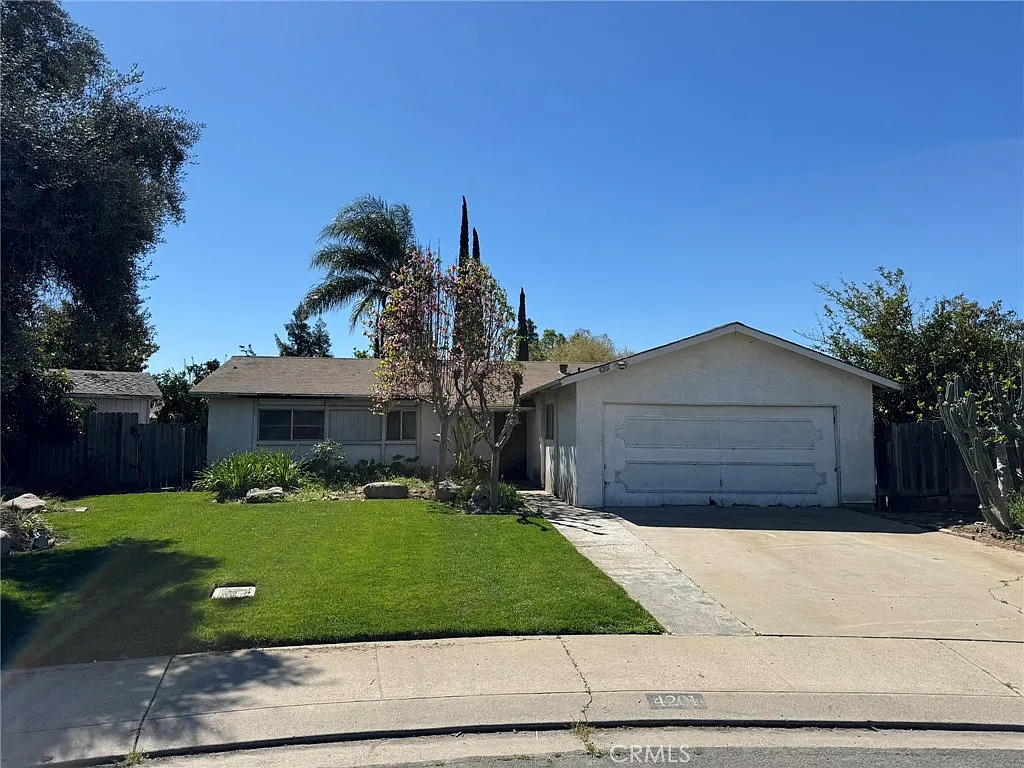 4201 Chalmer Ct photo 1