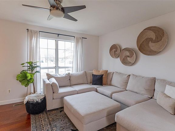 3rd image of 5628 Arendes Dr