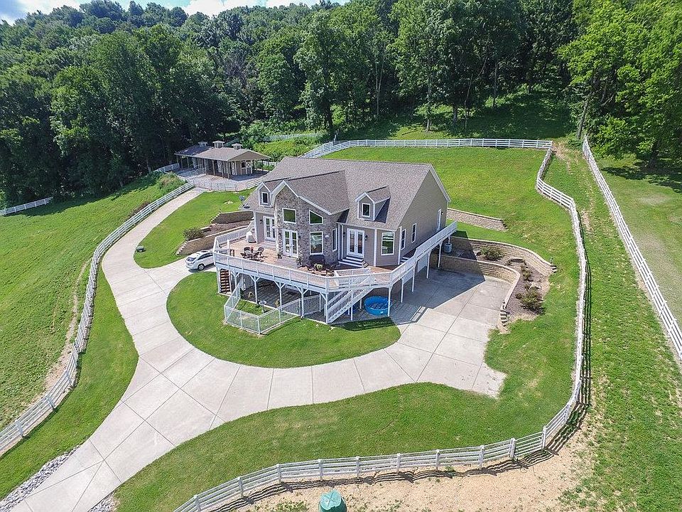 1st image of 7404 Magnolia Valley Dr