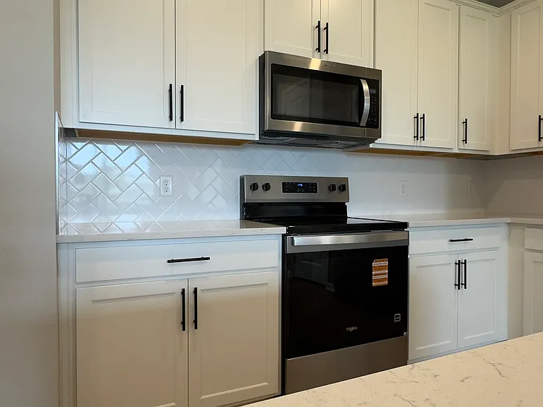 4298 Efendi Dr — Photo 12